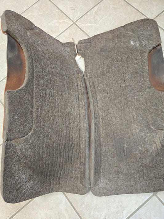 Brown Irvines  Felt (1 inch)