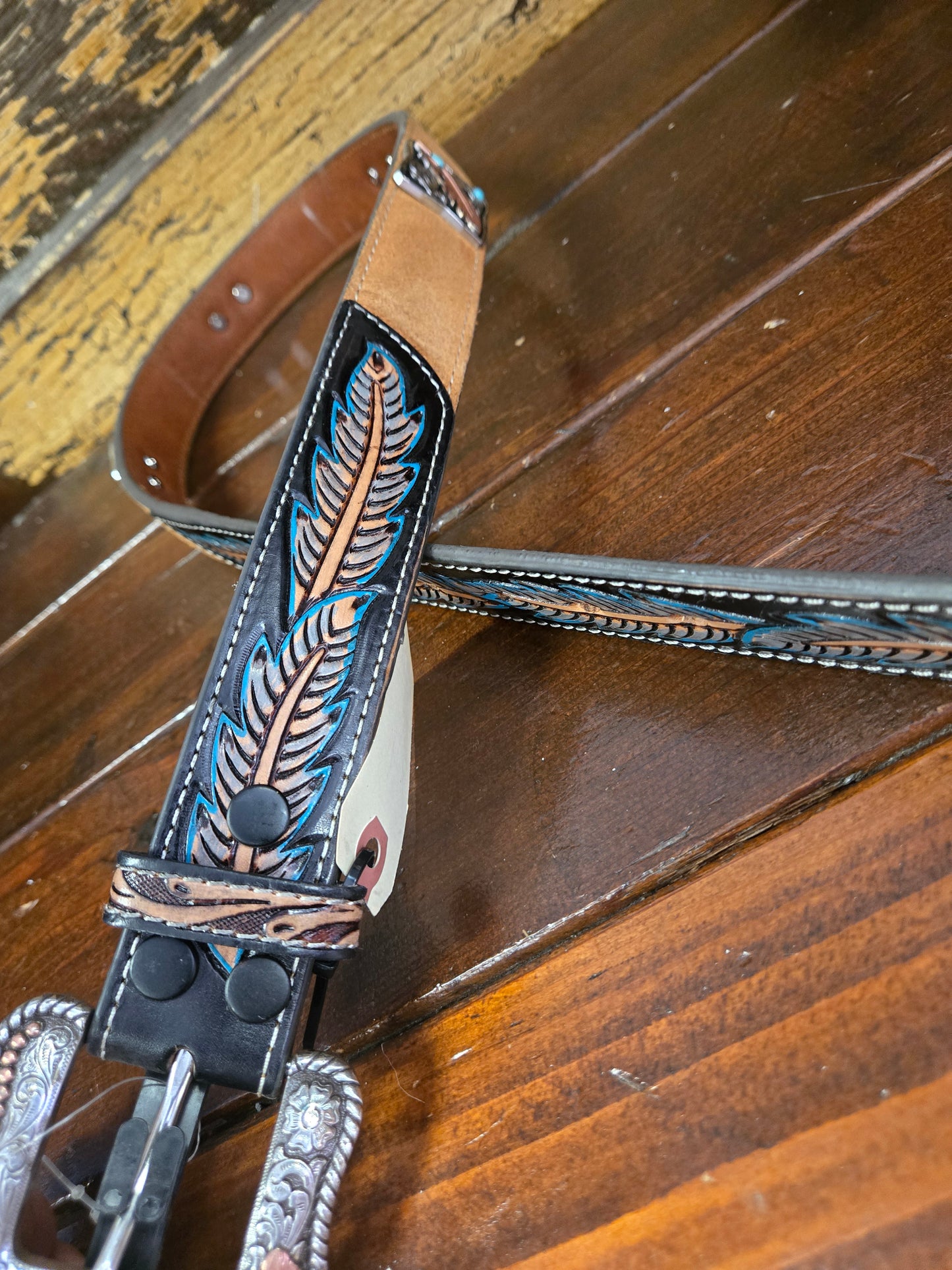 NEW Feather Carved Belt                      Feather Conchos