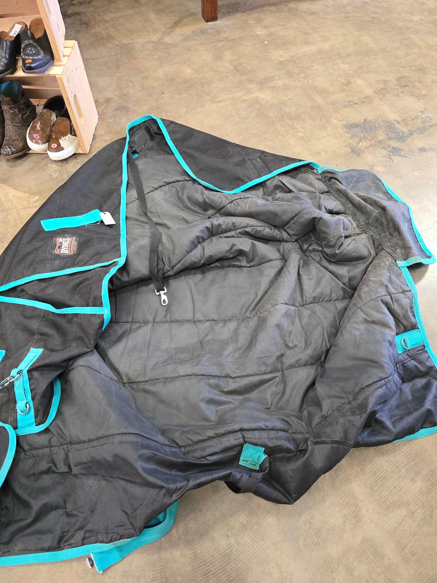 "Like New" Winter Blanket