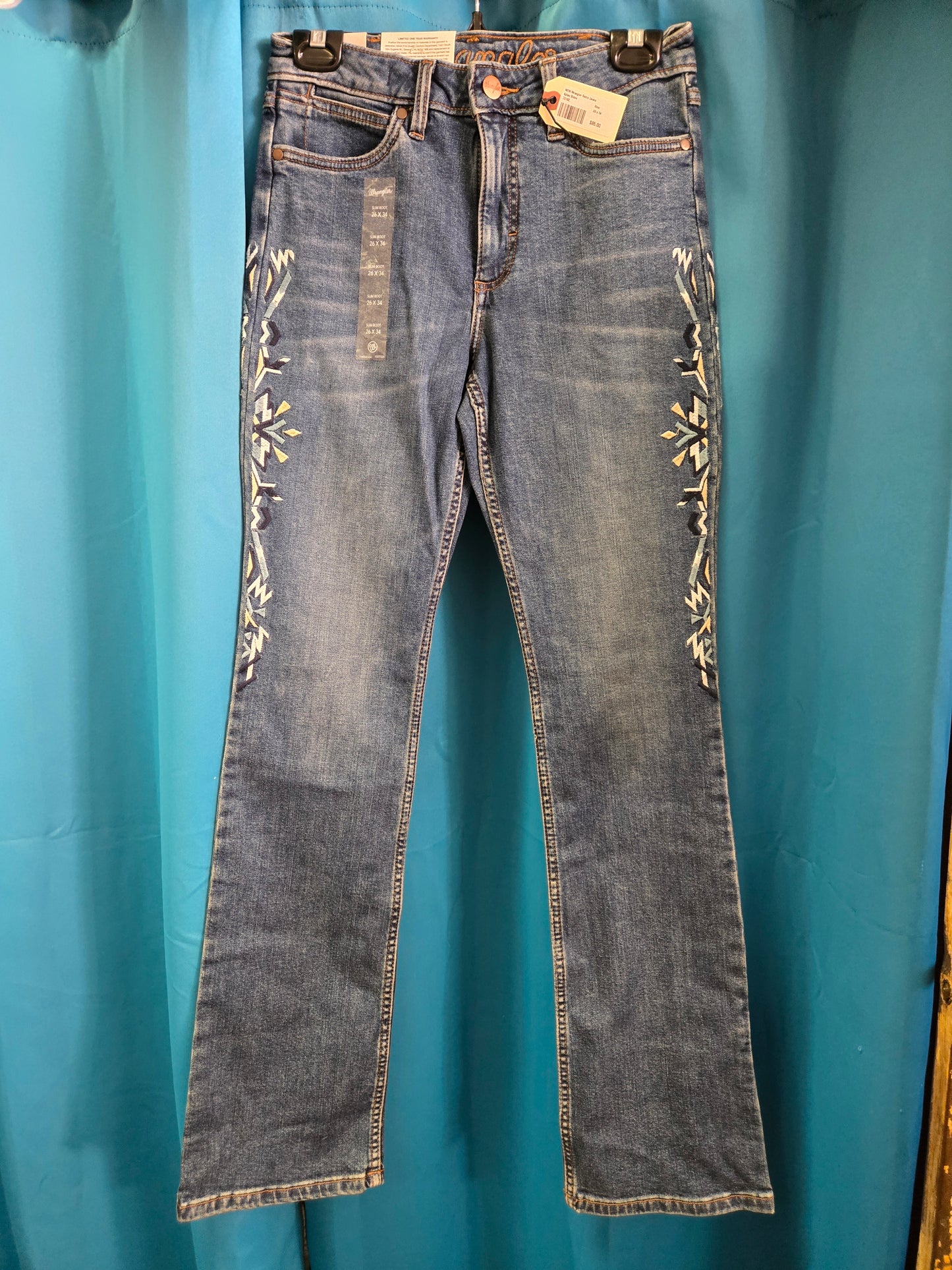 NEW Wrangler Retro Jeans                       Aztec Sides