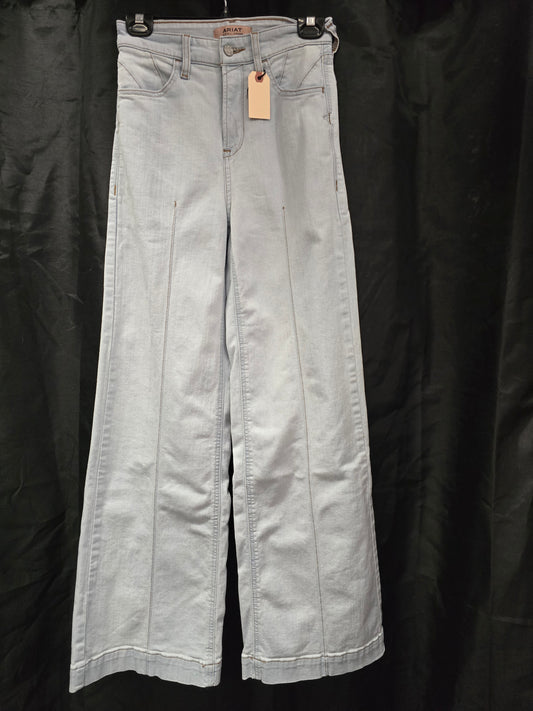 NWOT Light Wash Ariat Jeans