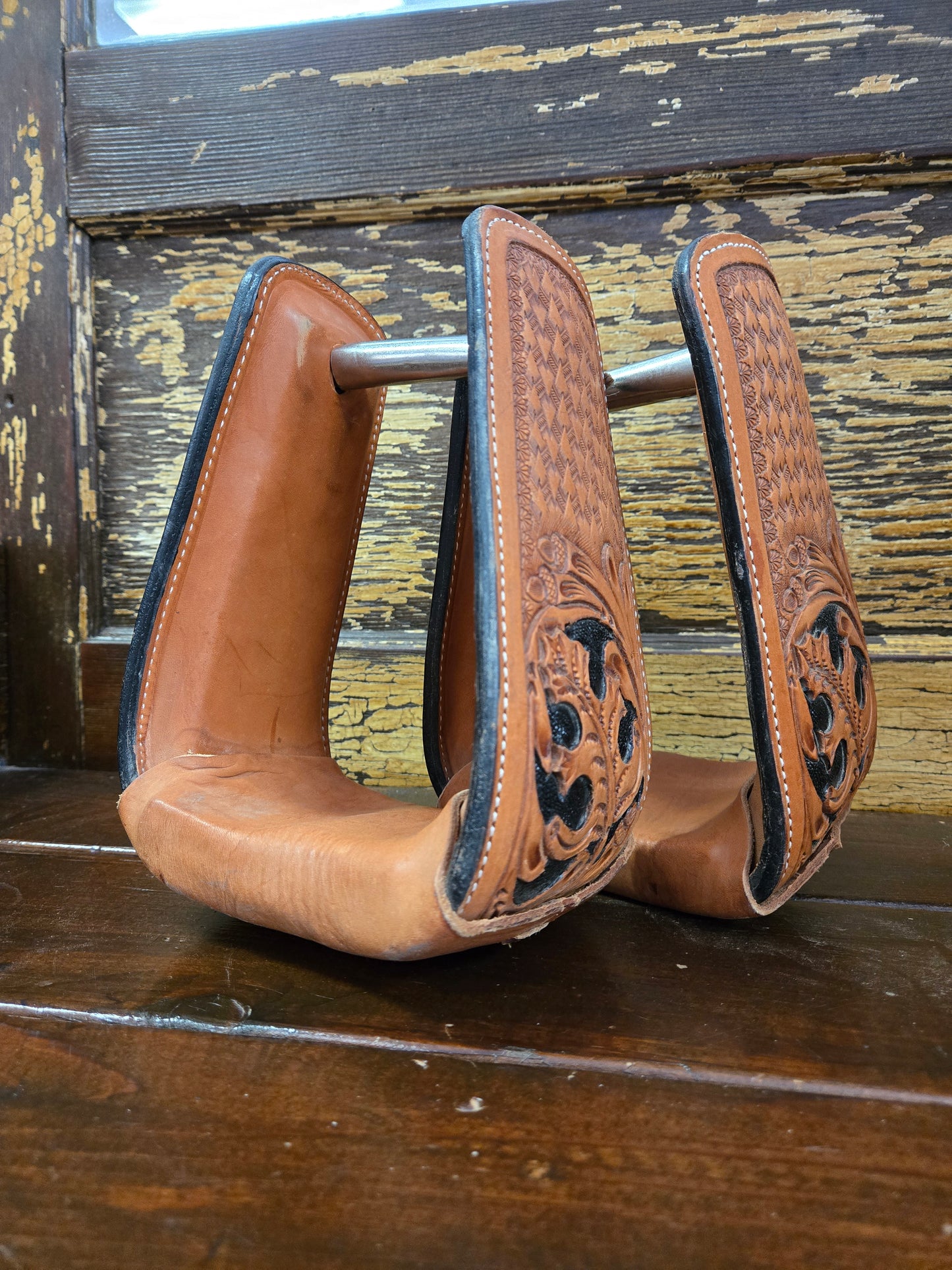Stirrups/ Wide Carved