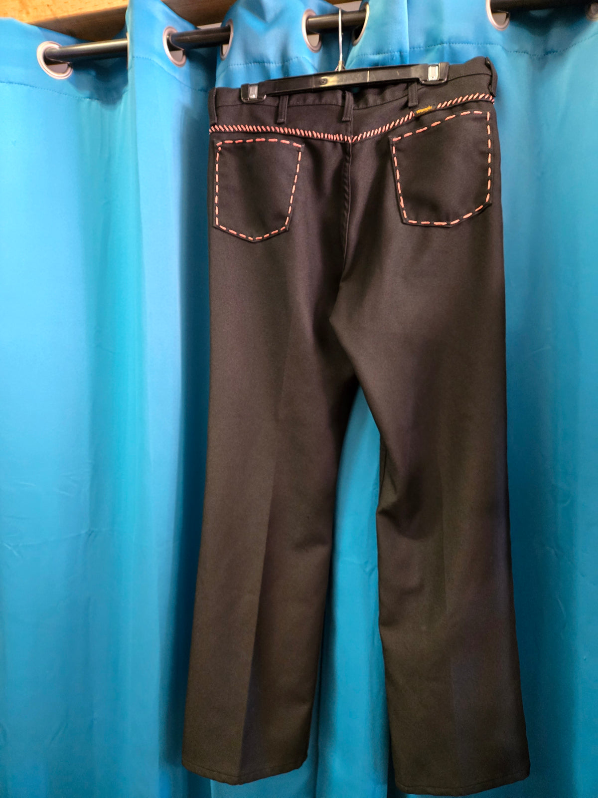 Upcycled Vintage Trousers                       Black - Pink