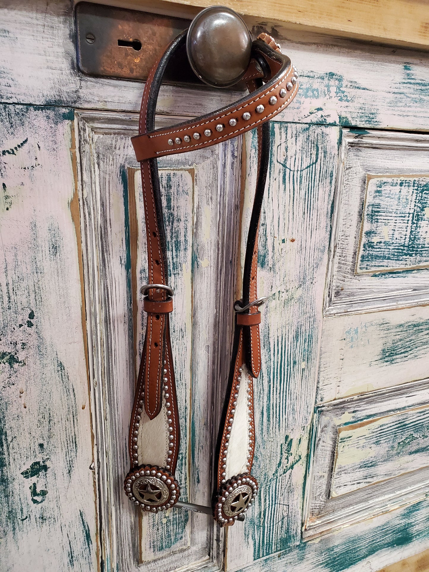 Wide Cheek /Hide On Single Ear                   Texas Star