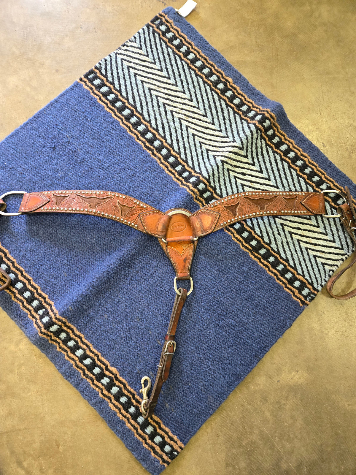 Dot Detail Breast Collar/Longhorns