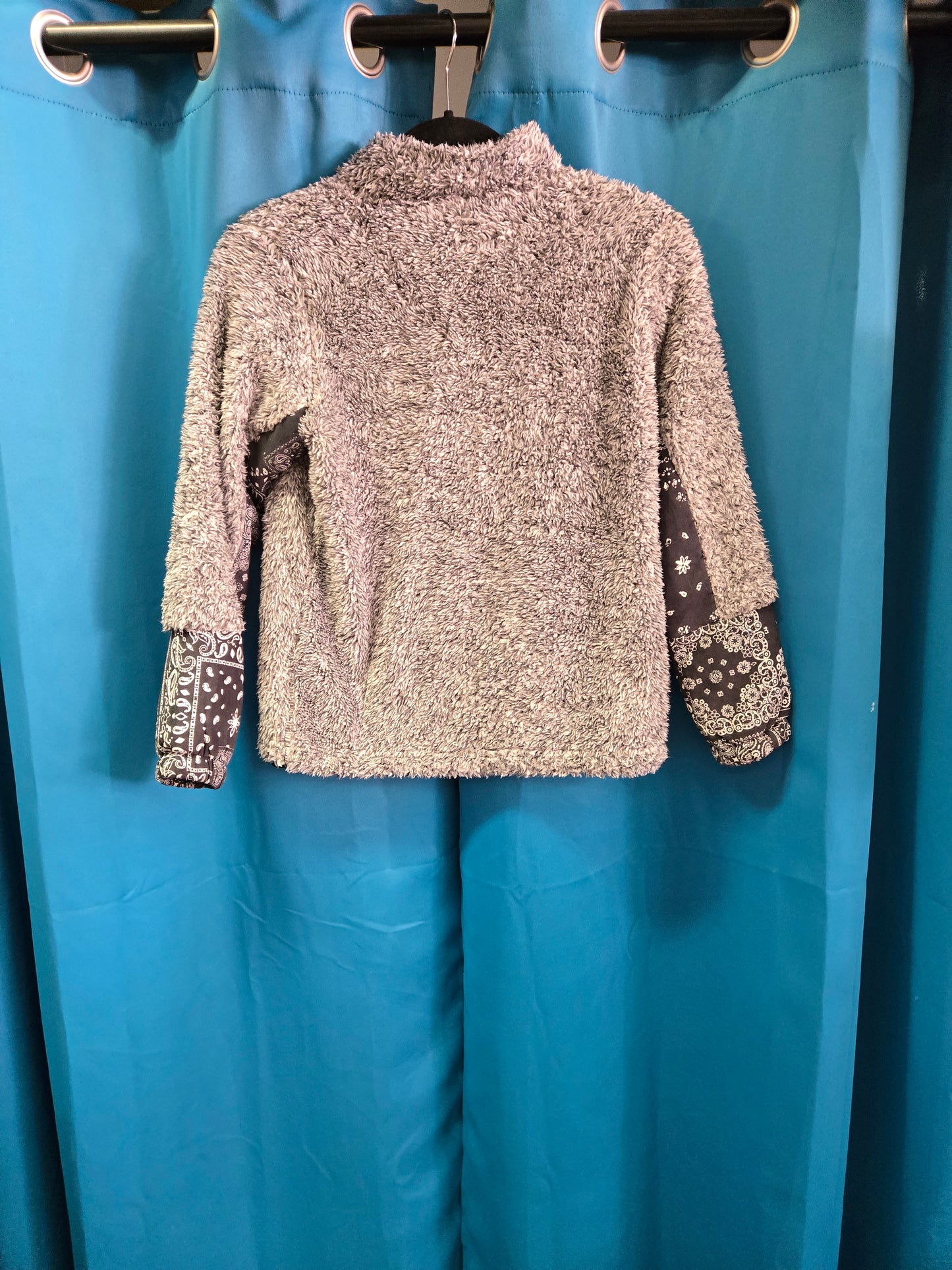 Girl's Grey Bandana Print Fleece