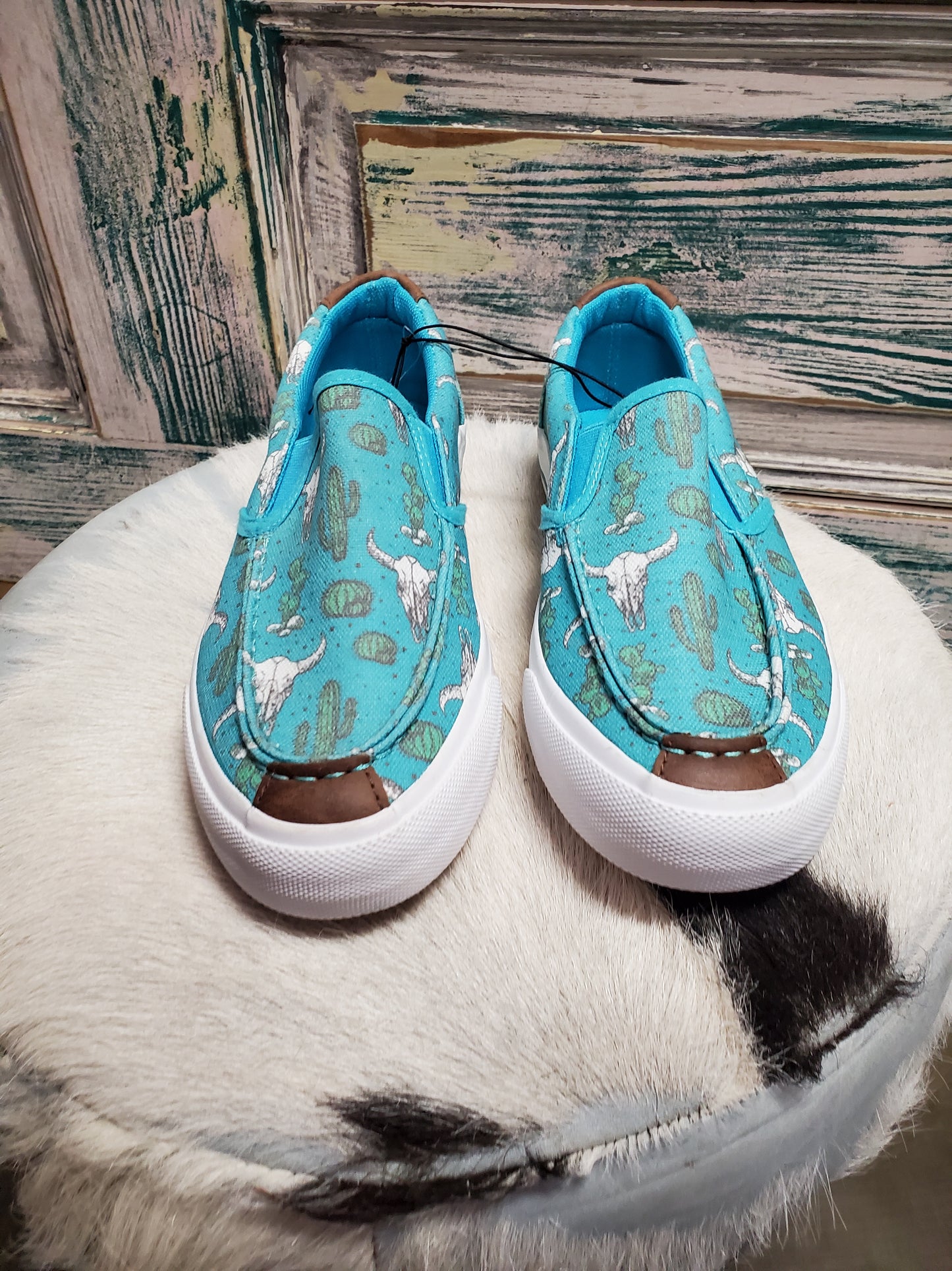 NEW Turq. Skull Print Loafer