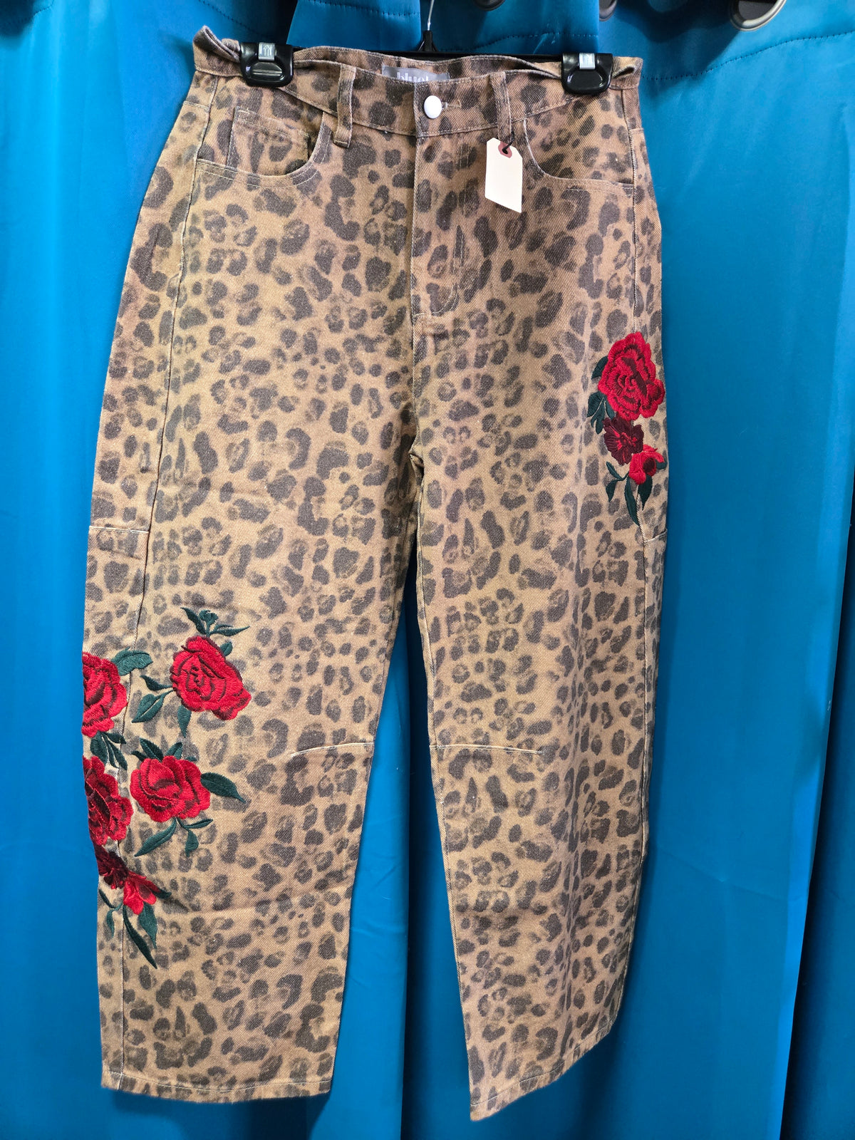 NEW Leopard Print & Rose                        Barrel Jeans